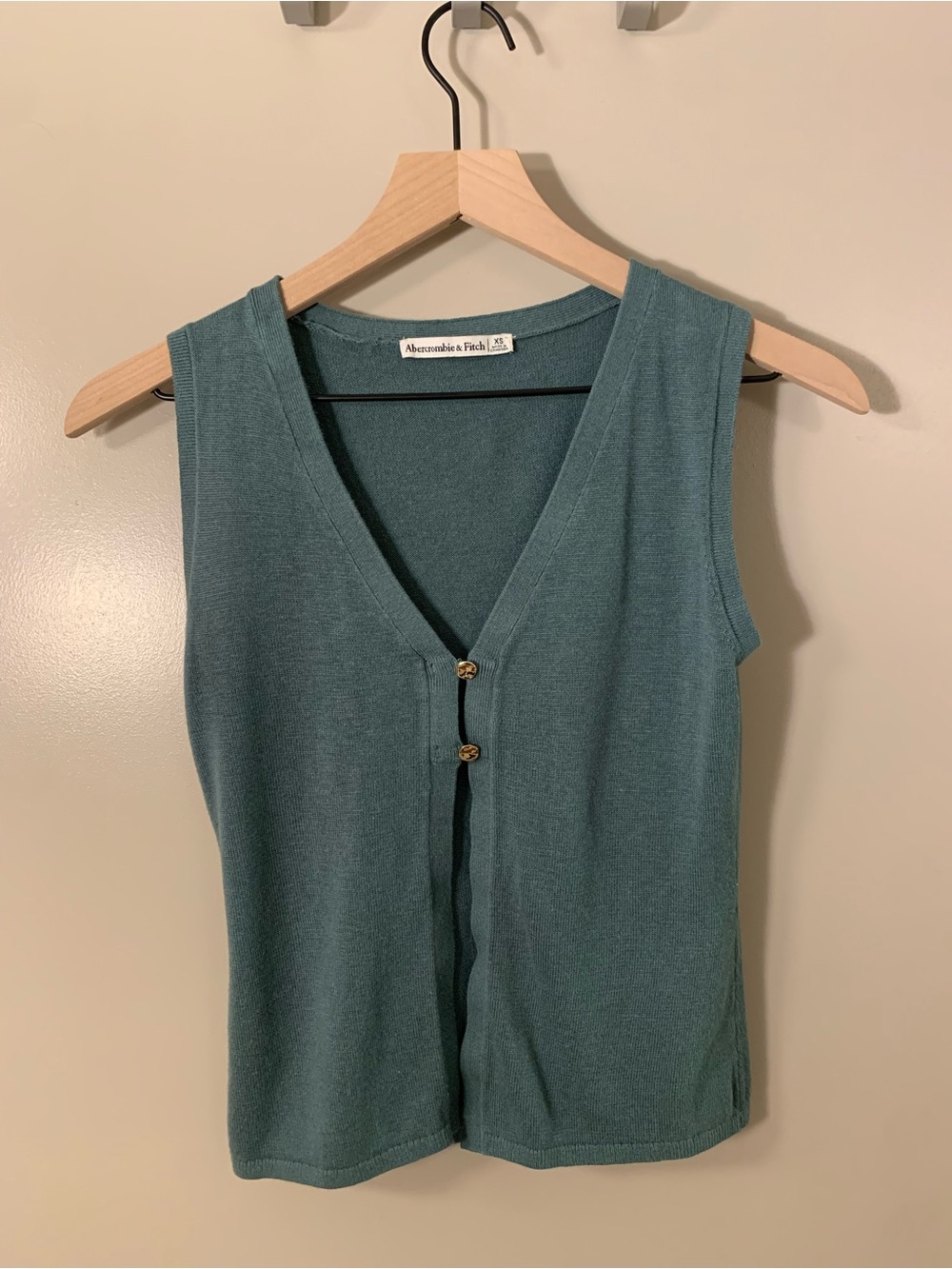 Abercrombie & Fitch Teal Sleeveless V-Neck Button Tank